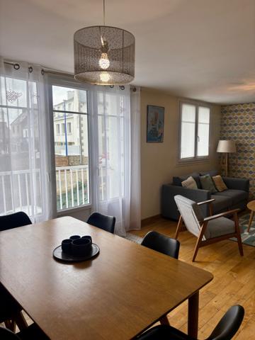 Emplacement privilégié à Audierne – Appartement rénové avec vues mer Audierne (29770)