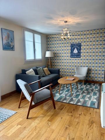 Emplacement privilégié à Audierne – Appartement rénové avec vues mer Audierne (29770)
