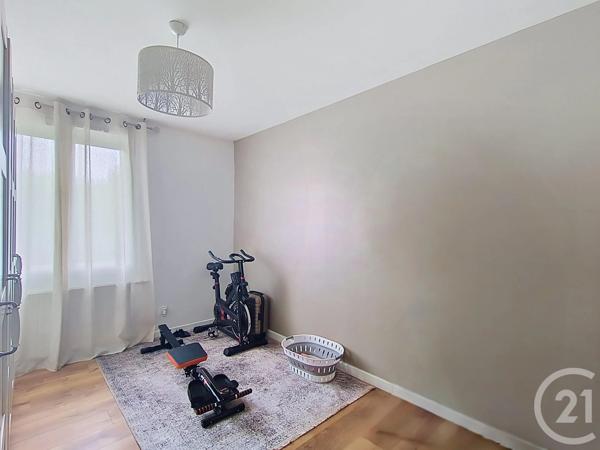 Maison à vendre  3 pièces - 70,83 m 2   ST ETIENNE DU ROUVRAY  - 76