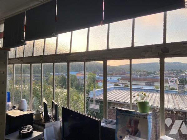 Un immeuble à usage de commerce et d'habitation situé à REVIN (08500), 12 rue Gambetta