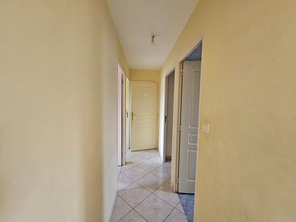 NOUVEAUTE - PAVILLON DE PLAIN PIED AVEC JARDIN GARAGE A LA FLECHE