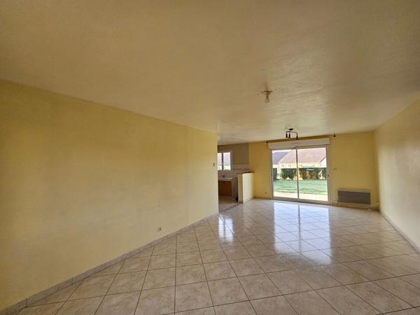 NOUVEAUTE - PAVILLON DE PLAIN PIED AVEC JARDIN GARAGE A LA FLECHE