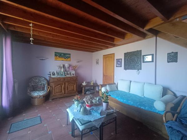 Maison style longère habitable tout de suite avec ses 4 chambres