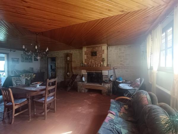 Maison style longère habitable tout de suite avec ses 4 chambres