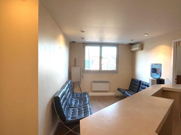 Bureaux à vendre à Bordeaux centre avec accès ERP PMR et ascenseur - Place Gambetta