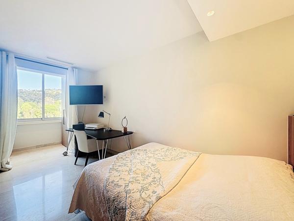 Appartement F3 à vendre  3 pièces - 92 m2 CANNES - 06