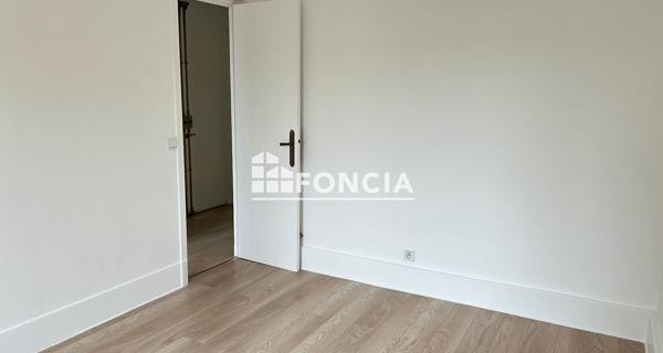 Location Appartement 2 pièces 47.42 m² - Paris 75017