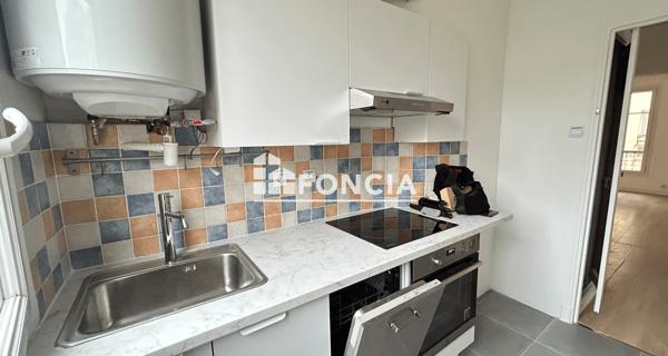 Location Appartement 2 pièces 47.42 m² - Paris 75017