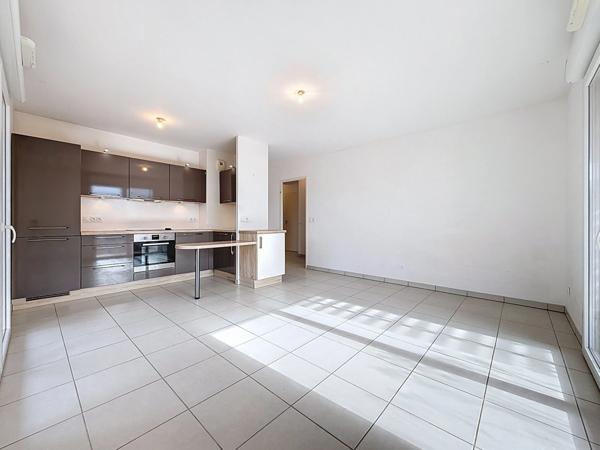 Appartement à vendre JUVIGNAC (34) accessible PMR - 3 pièces 60,33 m2 - dernier étage - Grande terrasse 26,60 m2