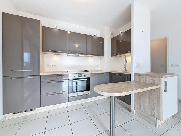 Appartement à vendre JUVIGNAC (34) accessible PMR - 3 pièces 60,33 m2 - dernier étage - Grande terrasse 26,60 m2