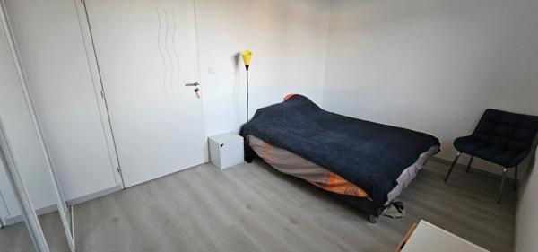 PAVILLON DE PLAIN PIED VASTE PIÈCE DE VIE, 5 CHAMBRES + BUREAU ET PISCINE