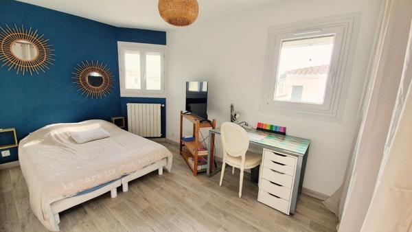 GRANDE MAISON RENOVEE AVEC APPARTEMENT T2 INDEPENDANT ET PISCINE