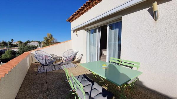 GRANDE MAISON RENOVEE AVEC APPARTEMENT T2 INDEPENDANT ET PISCINE