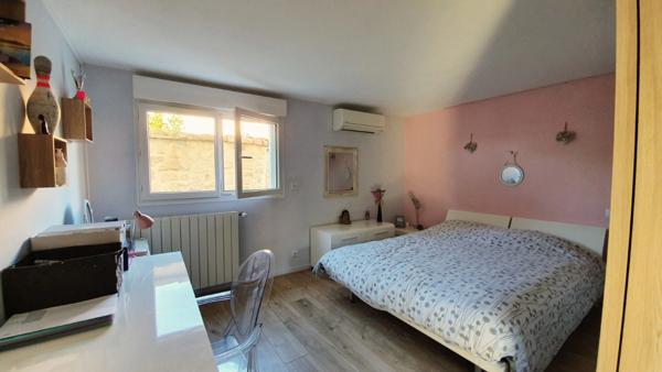 GRANDE MAISON RENOVEE AVEC APPARTEMENT T2 INDEPENDANT ET PISCINE