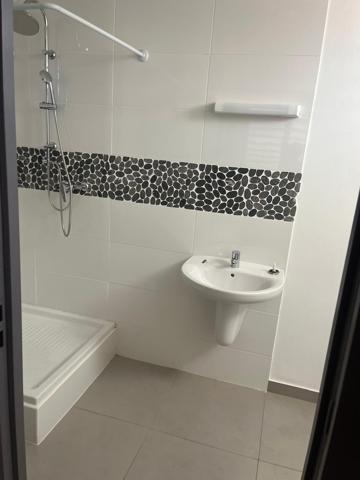 Appartement 3 pièces centre ville de Cayenne 1090 79.56m².