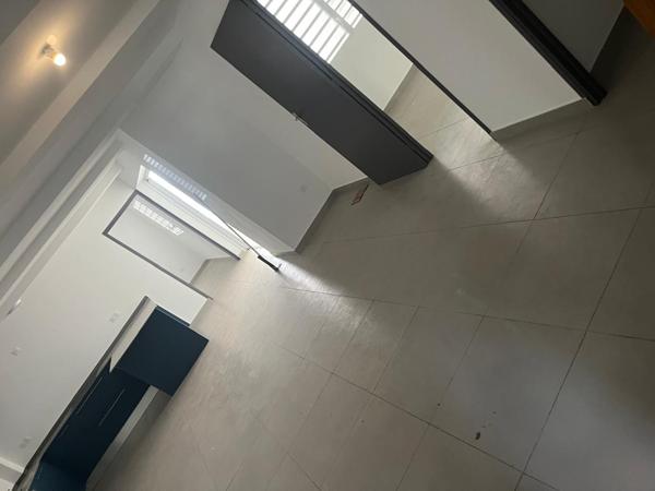 Appartement 3 pièces centre ville de Cayenne 1090 79.56m².