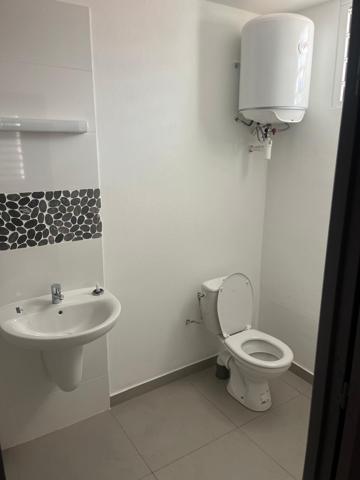 Appartement 3 pièces centre ville de Cayenne 1090 79.56m².