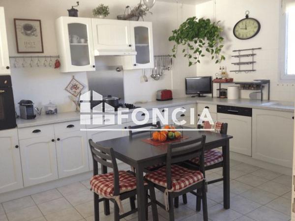 Location Appartement 3 pièces 79.35 m² - 2 TER BOULEVARD GAMBETTA Courthezon 84350