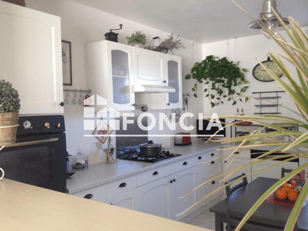 Location Appartement 3 pièces 79.35 m² - 2 TER BOULEVARD GAMBETTA Courthezon 84350