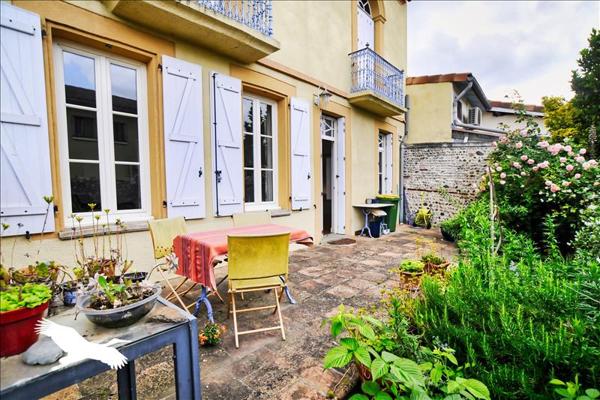 Maison à vendre |  Grenade |  8 pièces | 190 m²
