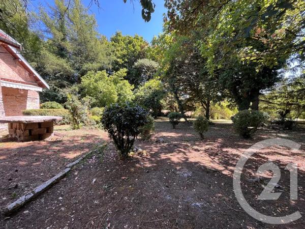 Appartement T2 à vendre  2 pièces - 77 m 2   ECOLE VALENTIN  - 25