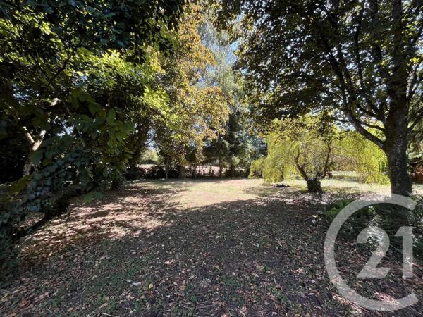 Appartement T2 à vendre  2 pièces - 77 m 2   ECOLE VALENTIN  - 25