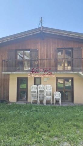 Maison à vendre 10 pièces de 140 m²