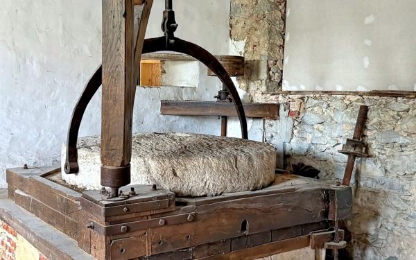 Maison à vendre    12 pièces • 455,90 m2 Saubrigues