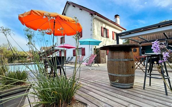 Maison à vendre    12 pièces • 455,90 m2 Saubrigues