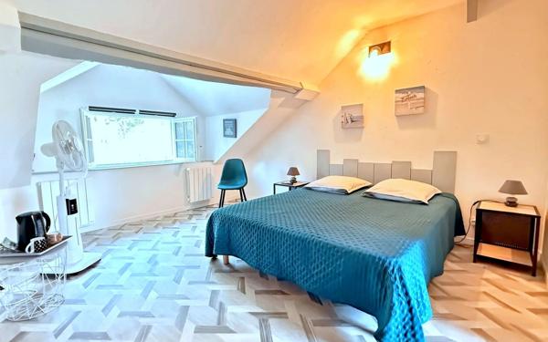 Maison à vendre    12 pièces • 455,90 m2 Saubrigues