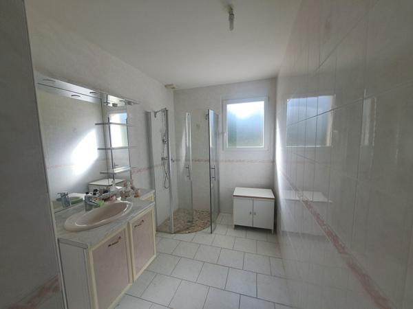 PLAIN PIED 3 CHAMBRES CLERMONT-CREANS