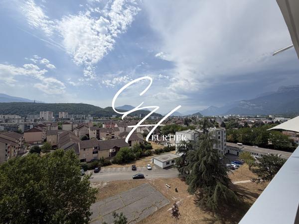 ECHIROLLES appartement T1 bis copropriété LES ECUREUILS proximité NOUVELLE MAIRIE