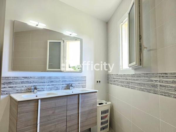 Maison 4 pièces - 92 m² Exclusivité efficity