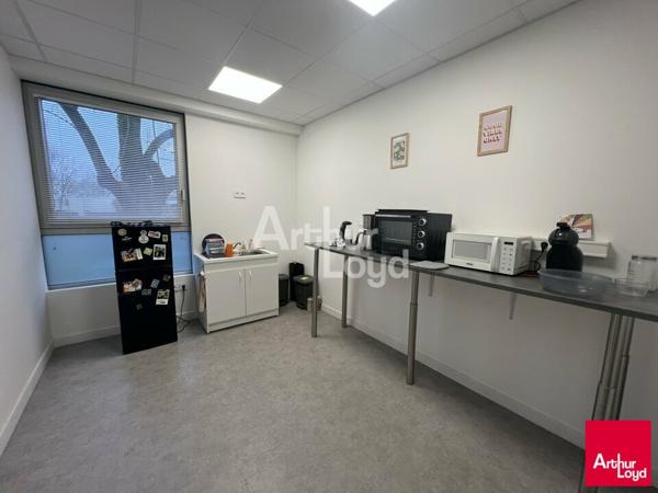 RENNES ZONE TERTIAIRE - BUREAUX A LOUER