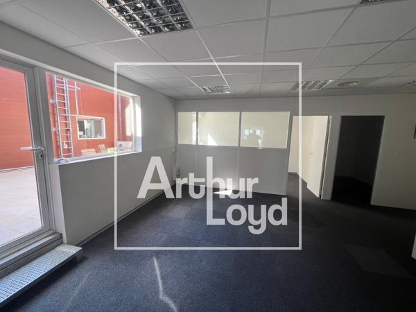Bureaux à louer à Montpellier Garosud avec parking privatif et patio lumineux