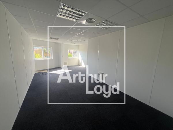 Bureaux à louer à Montpellier Garosud avec parking privatif et patio lumineux