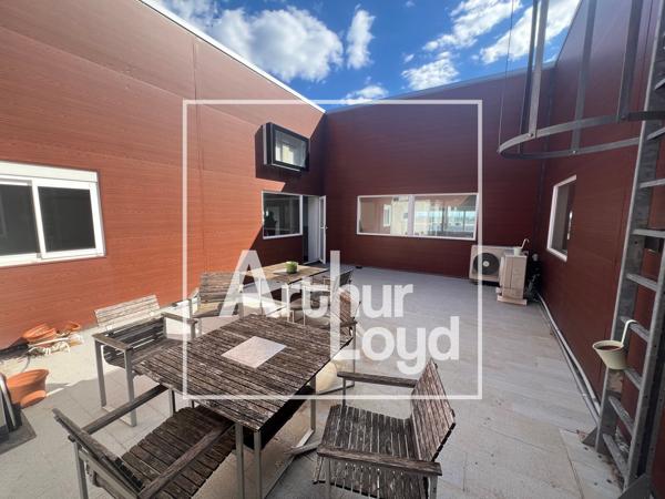 Bureaux à louer à Montpellier Garosud avec parking privatif et patio lumineux