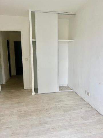 Maison centre L'ISLE ADAM - 4 chambres - place de stationnement - petit jardin