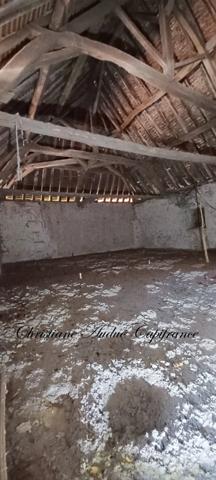 Ancienne ferme de caractère proche de Cluny, sur une parcelle de terrain de plus de 5 000 m² de terrain