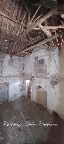 Ancienne ferme de caractère proche de Cluny, sur une parcelle de terrain de plus de 5 000 m² de terrain