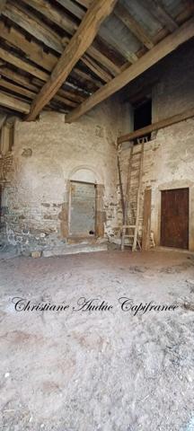 Ancienne ferme de caractère proche de Cluny, sur une parcelle de terrain de plus de 5 000 m² de terrain
