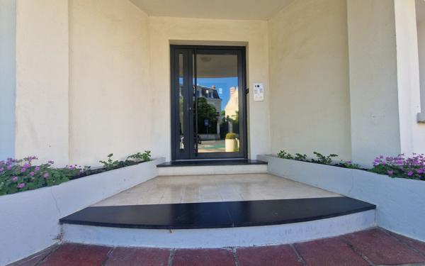 Appartement à vendre    4 pièces •  La Rochelle