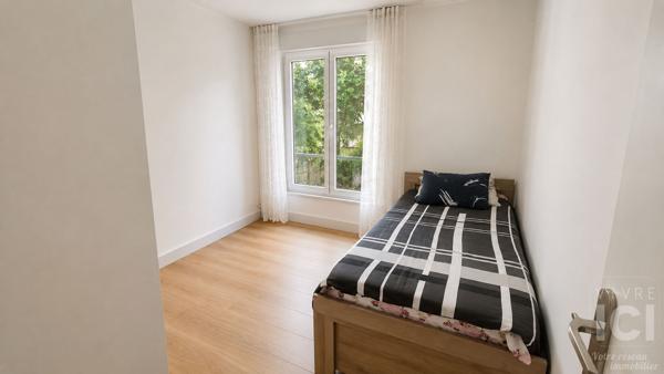 Maison Sautron de plain pied 6 pièce(s) 131 m2
