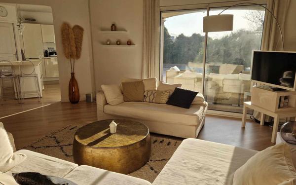 Maison à vendre    6 pièces •  Mèze