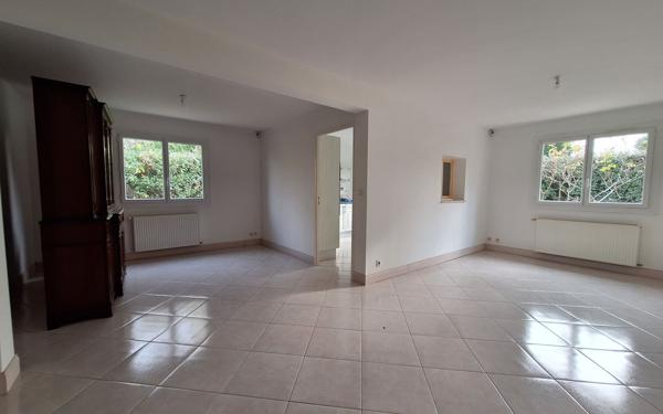 Maison à vendre    5 pièces • 111 m2 Royan