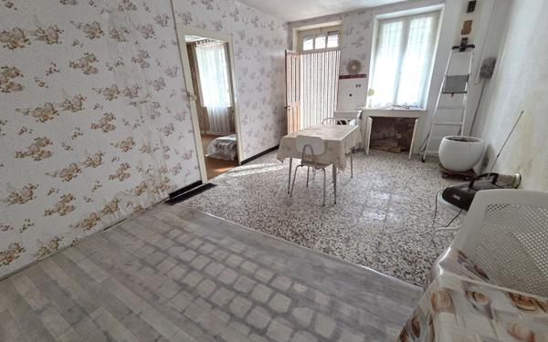 Maison à vendre    5 pièces • 90 m2 Montceau-les-Mines