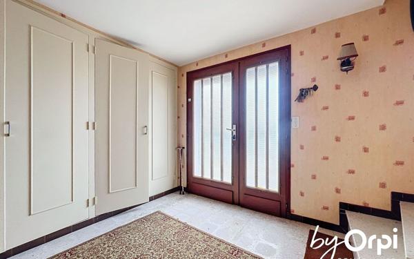 Maison à vendre    4 pièces •  Saint-Éloy-les-Mines