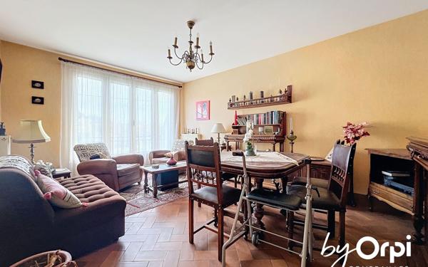 Maison à vendre    4 pièces •  Saint-Éloy-les-Mines