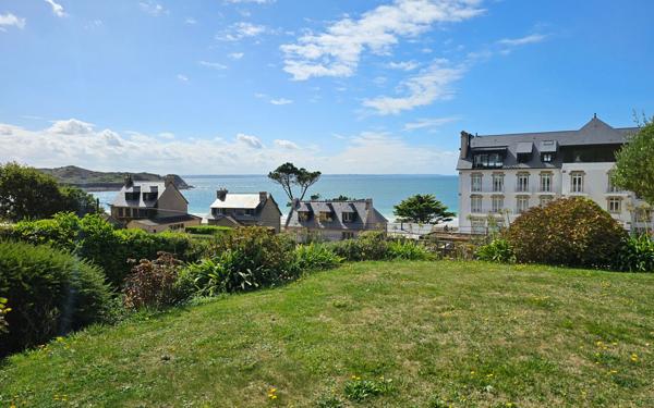 Maison à vendre    8 pièces • 211 m2 Trébeurden