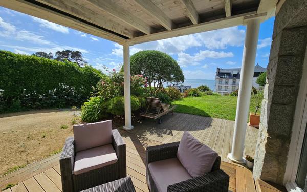 Maison à vendre    8 pièces • 211 m2 Trébeurden